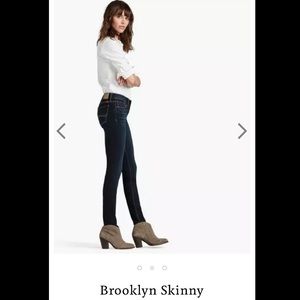 Lucky Brand Brooklyn Skinny Jeans 0/25 R ☘️